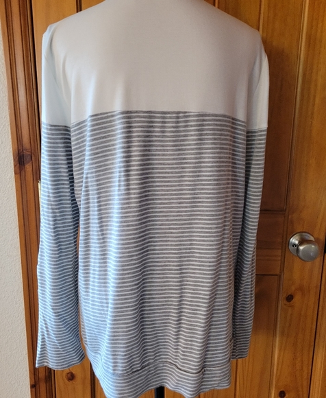 Pink Clover Top - Picture 3 of 3